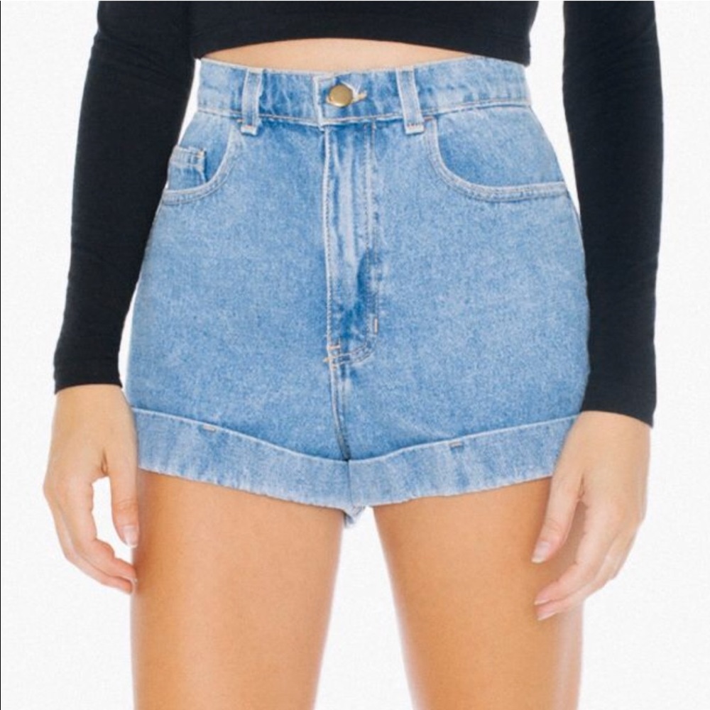 Super high-waist light wash shorts *VINTAGE*
